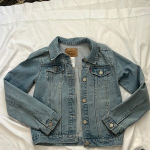 Levi’s jean jacket for girls! Like new.